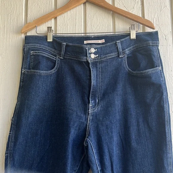Levi’s 724 High Rise Straight Crop Jeans - Picture 3 of 8